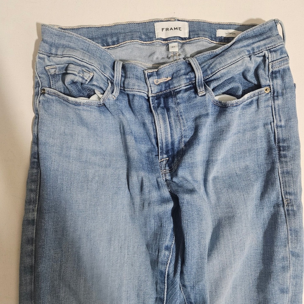FRAME Le Garcon Distressed Boyfriend Jeans Light Wash Ripped Knee Size 27 - Picture 6 of 12